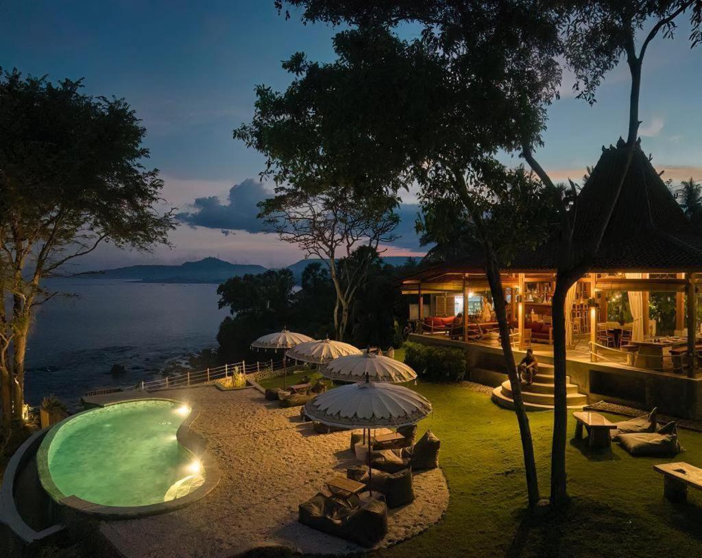 Bali Cliff Glamping Hotel Seraya Luaran gambar