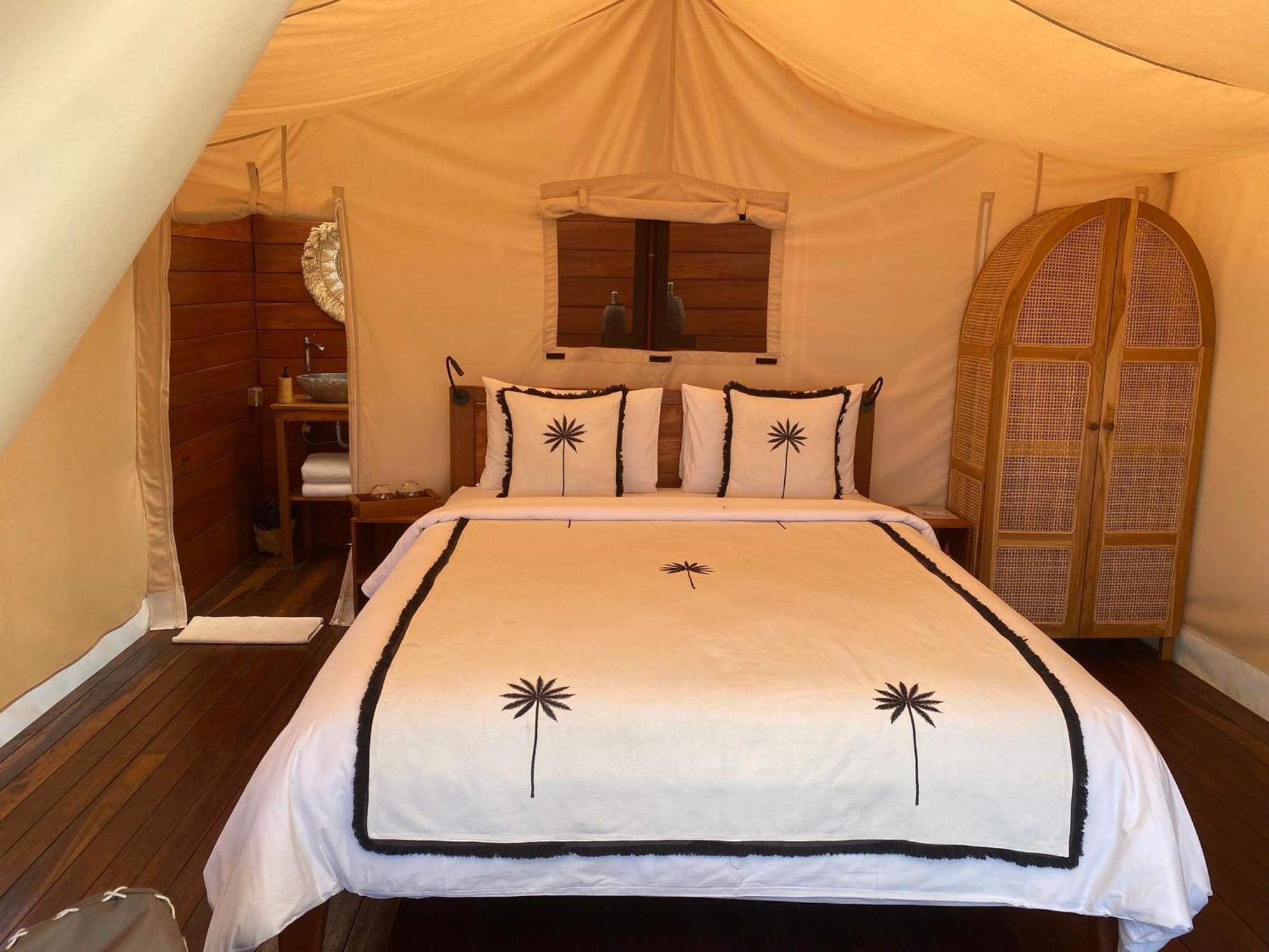 Bali Cliff Glamping Hotel Seraya Luaran gambar